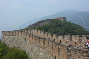 Der restaurierte Teil der Mauer