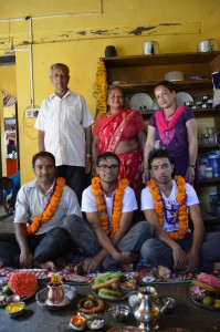 Die Familie von Ram. Er ist der Mittlere von den drei Brüdern