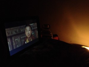 Im Kerzenschein guckt SIE "Sieben Jahre in Tibet"