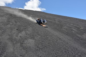 SIE winkt dem Guide, der das Foto macht, noch zu