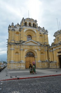 Zwei Frauen in Antigua