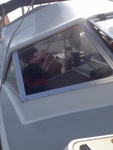 Auch im Cockpit wird geratzt