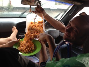 Mittagessen im Auto - bei strömenden Regen 
